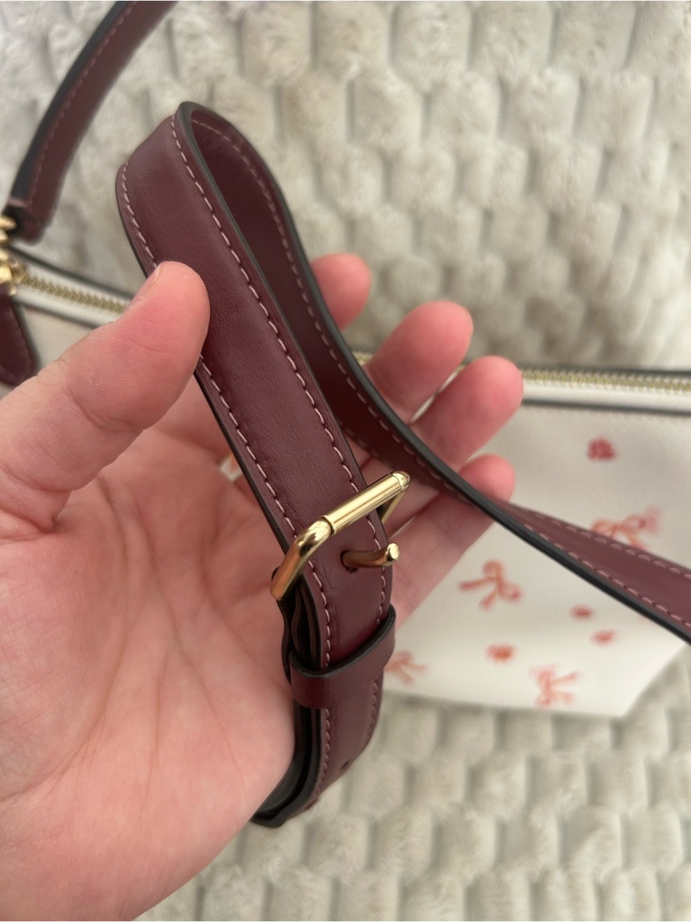 EUC Coach Clara Pink Bow Shoulder Crossbody Bag White Pebbled Leather Floral - Picture 9 of 9